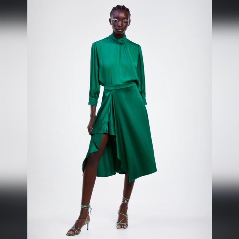Zara Asymmetrical Green satin skirt